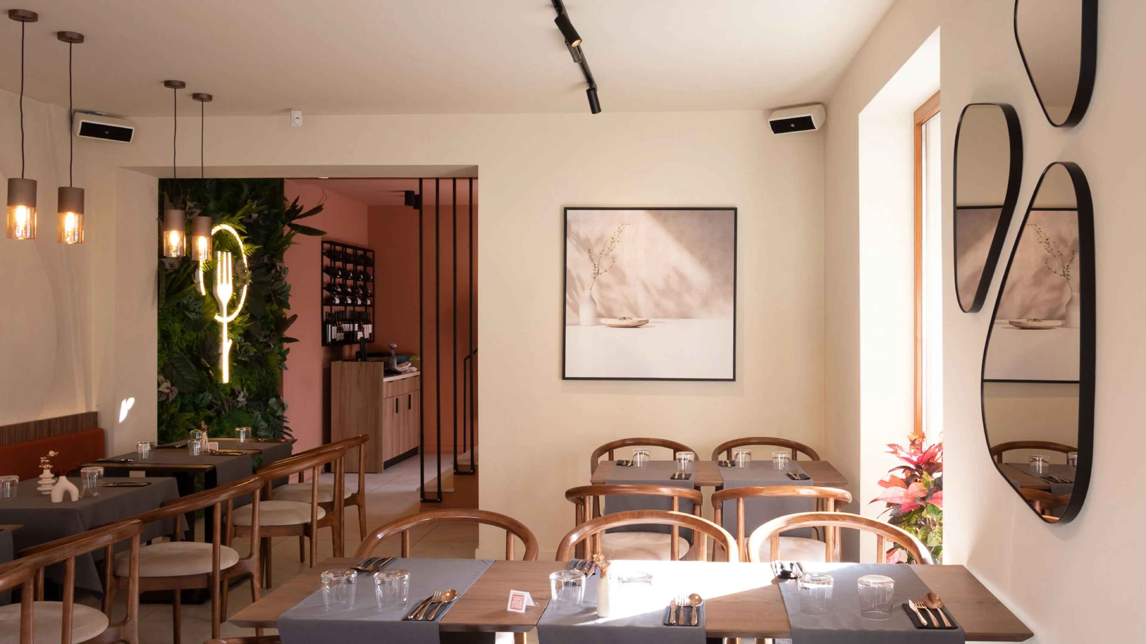 Pomet interior design